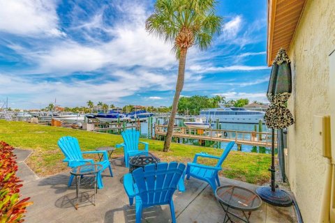 Adosado en alquiler en Tierra Verde, Florida, 3 dormitorios, 166.76 m2 № 1802323 - foto 24