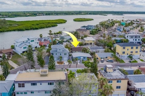 Land in Redington Shores, Florida № 1680212 - photo 4