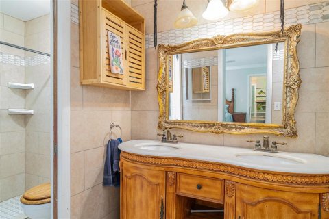 Casa en venta en Venice, Florida, 5 dormitorios, 311.97 m2 № 1635930 - foto 15