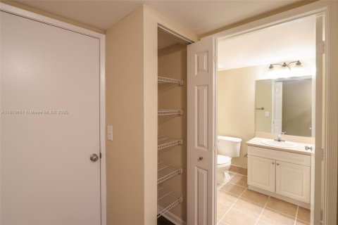 Appartement à louer à Fort Lauderdale, Floride: 2 chambres, 107.12 m2 № 1923601 - photo 19