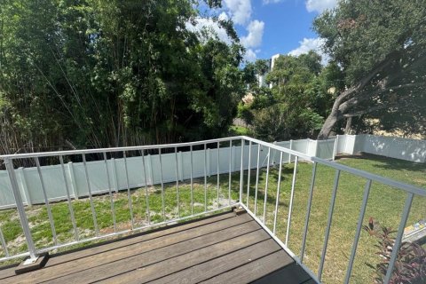 Condominio en alquiler en Orlando, Florida, 2 dormitorios, 86.4 m2 № 1881445 - foto 20