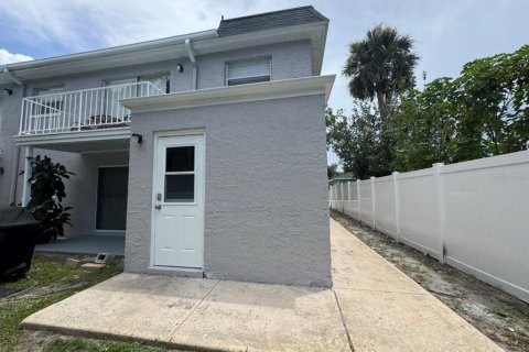 Condominio en alquiler en Orlando, Florida, 2 dormitorios, 86.4 m2 № 1881445 - foto 4