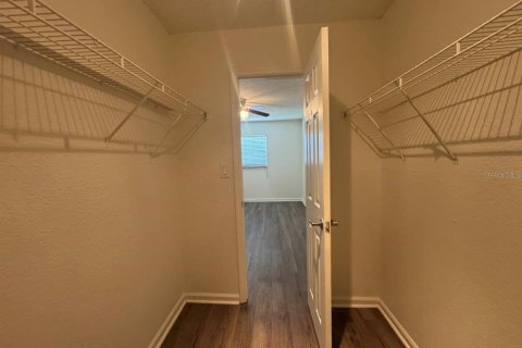 Condominio en alquiler en Orlando, Florida, 2 dormitorios, 86.4 m2 № 1881445 - foto 26