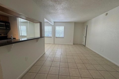 Condominio en alquiler en Orlando, Florida, 2 dormitorios, 86.4 m2 № 1881445 - foto 7