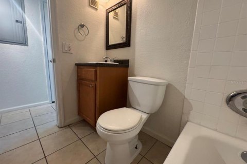 Condominio en alquiler en Orlando, Florida, 2 dormitorios, 86.4 m2 № 1881445 - foto 17