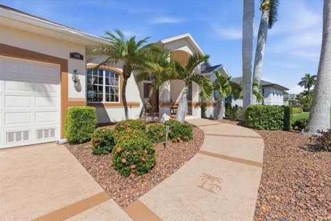 Villa ou maison à vendre à Rotonda, Floride: 3 chambres, 206.89 m2 № 2416896 - photo 7