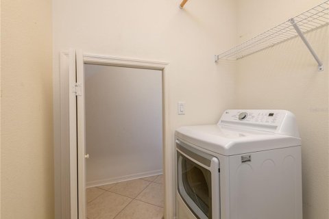 House in Riverview, Florida 4 bedrooms, 211.45 sq.m. № 2151913 - photo 21