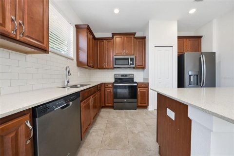 Touwnhouse à vendre à Kissimmee, Floride: 3 chambres, 171.68 m2 № 2107249 - photo 11