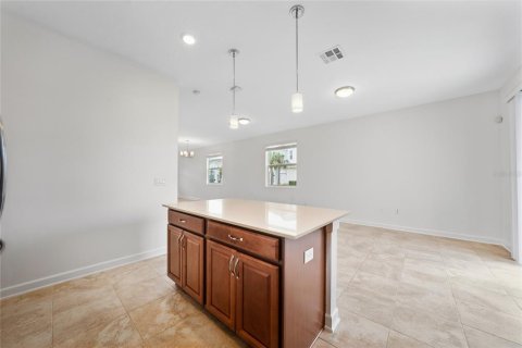 Touwnhouse à vendre à Kissimmee, Floride: 3 chambres, 171.68 m2 № 2107249 - photo 9