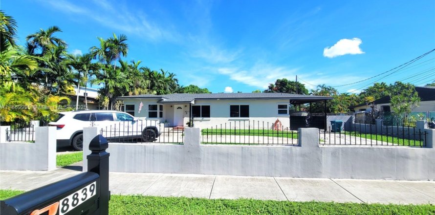 Casa en Miami, Florida 4 dormitorios, 143.81 m2 № 1897004