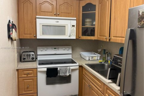 Condominio en venta en Miami, Florida, 2 dormitorios № 1952983 - foto 16