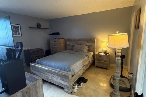 Condominio en venta en Miami, Florida, 2 dormitorios № 1952983 - foto 27