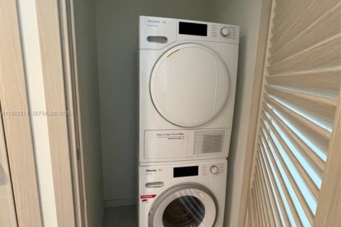 Copropriété à louer à Miami, Floride: 1 chambre, 76.74 m2 № 1982263 - photo 3