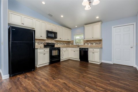 Immobilier commercial à vendre à Dunnellon, Floride: 191.75 m2 № 1807276 - photo 8
