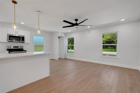 Appartement à louer à Belleair Bluffs, Floride: 1 chambre, 68.28 m2 № 2411710 - photo 10