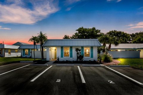 Appartement à louer à Belleair Bluffs, Floride: 1 chambre, 68.28 m2 № 2411710 - photo 4