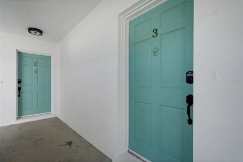 Appartement à louer à Belleair Bluffs, Floride: 1 chambre, 68.28 m2 № 2411710 - photo 9