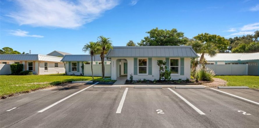 Appartement à Belleair Bluffs, Floride 1 chambre, 68.28 m2 № 2411710