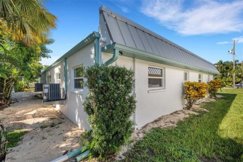 Appartement à louer à Belleair Bluffs, Floride: 1 chambre, 68.28 m2 № 2411710 - photo 30