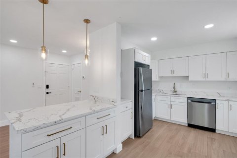 Appartement à louer à Belleair Bluffs, Floride: 1 chambre, 68.28 m2 № 2411710 - photo 16