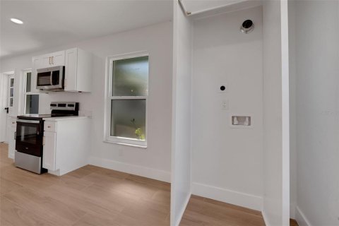 Appartement à louer à Belleair Bluffs, Floride: 1 chambre, 68.28 m2 № 2411710 - photo 13