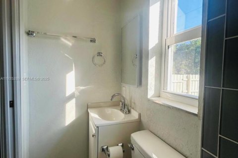 Villa ou maison à vendre à Fort Lauderdale, Floride: 3 chambres, 85.93 m2 № 1984734 - photo 9