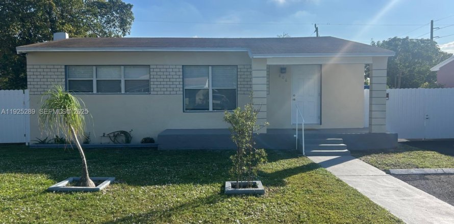 Villa ou maison à Fort Lauderdale, Floride 3 chambres, 85.93 m2 № 1984734