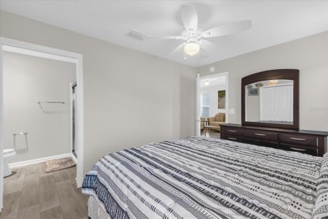 House in The Villages, Florida 2 bedrooms, 90.95 sq.m. № 1886981 - photo 18