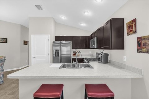 House in The Villages, Florida 2 bedrooms, 90.95 sq.m. № 1886981 - photo 13