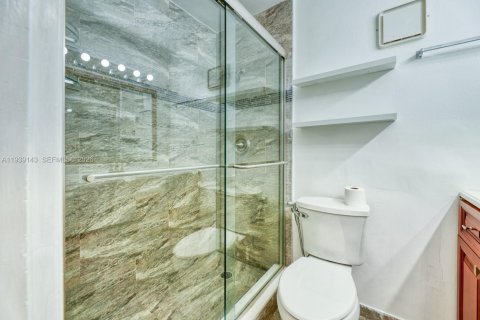 Copropriété à louer à Miami, Floride: 2 chambres, 97.08 m2 № 1996886 - photo 15