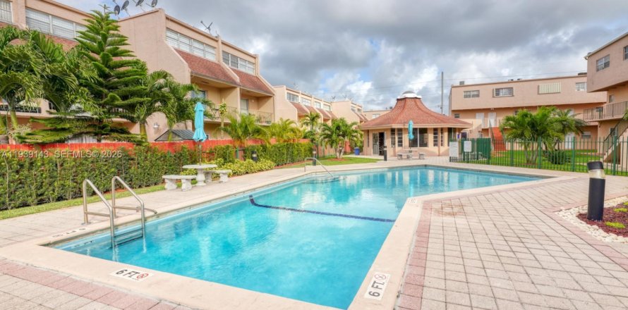 Condo à Miami, Floride, 2 chambres  № 1996886