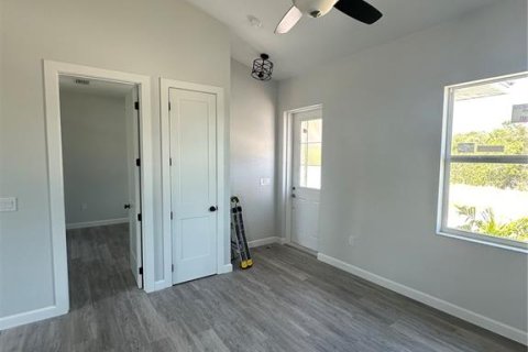 House in Port Charlotte, Florida 3 bedrooms, 95.22 sq.m. № 1656793 - photo 15
