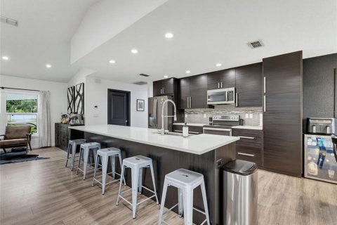 Villa ou maison à vendre à Hudson, Floride: 6 chambres, 243.4 m2 № 2149988 - photo 25