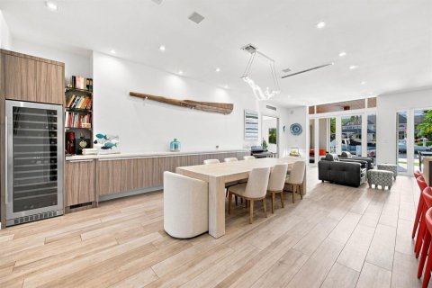 Villa ou maison à vendre à Fort Lauderdale, Floride: 3 chambres, 220.27 m2 № 2313881 - photo 2