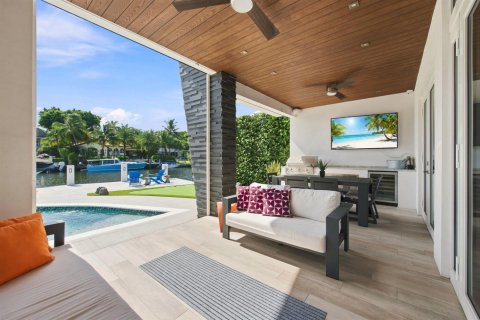 Villa ou maison à vendre à Fort Lauderdale, Floride: 3 chambres, 220.27 m2 № 2313881 - photo 3