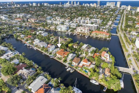 Villa ou maison à vendre à Fort Lauderdale, Floride: 3 chambres, 220.27 m2 № 2313881 - photo 4
