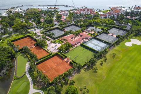 Condo in Miami Beach, Florida, 3 bedrooms  № 1971770 - photo 16