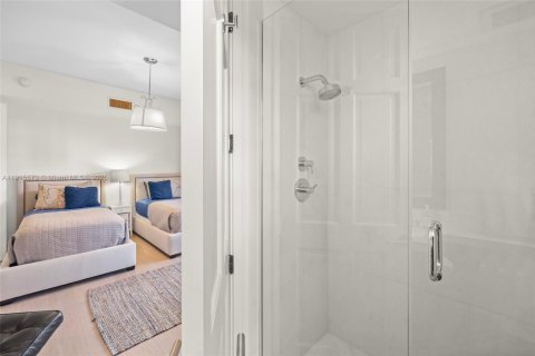 Condo in Miami Beach, Florida, 3 bedrooms  № 1971770 - photo 19