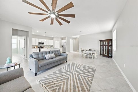 Casa en venta en Port Charlotte, Florida, 3 dormitorios, 172.61 m2 № 2341615 - foto 6
