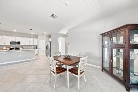 Casa en venta en Port Charlotte, Florida, 3 dormitorios, 172.61 m2 № 2341615 - foto 9