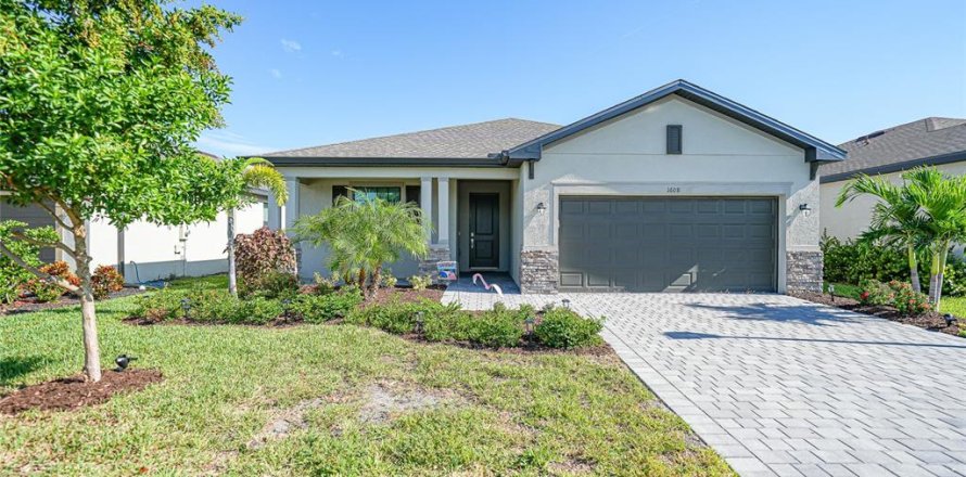 Casa en Port Charlotte, Florida 3 dormitorios, 172.61 m2 № 2341615