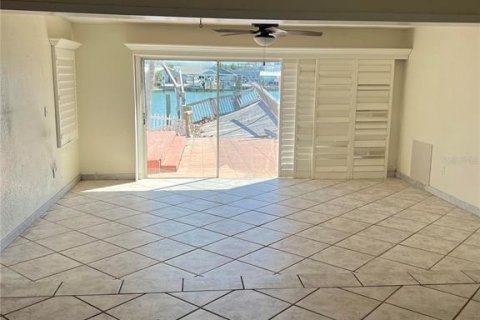 Casa en venta en Saint Pete Beach, Florida, 2 dormitorios, 174.01 m2 № 1562007 - foto 25