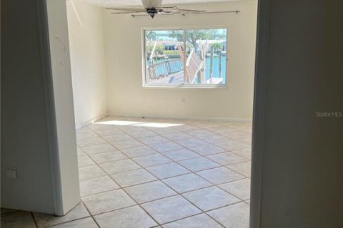 Casa en venta en Saint Pete Beach, Florida, 2 dormitorios, 174.01 m2 № 1562007 - foto 28