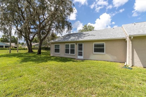 Condo in New Port Richey, Florida, 2 bedrooms  № 1886265 - photo 25