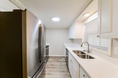 Casa en alquiler en Sarasota, Florida, 3 dormitorios, 152.92 m2 № 1894151 - foto 5