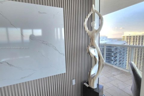 Copropriété à louer à Hallandale Beach, Floride: 3 chambres, 191.84 m2 № 1864098 - photo 16