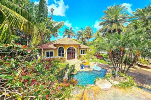 Villa ou maison à vendre à Davie, Floride: 6 chambres, 425.49 m2 № 2431274 - photo 20