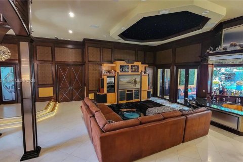 Villa ou maison à vendre à Davie, Floride: 6 chambres, 425.49 m2 № 2431274 - photo 29