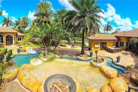 Villa ou maison à vendre à Davie, Floride: 6 chambres, 425.49 m2 № 2431274 - photo 19