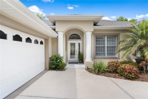 House in Lady Lake, Florida 3 bedrooms, 231.98 sq.m. № 1597976 - photo 4